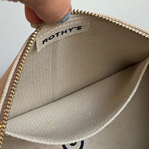 Rothy’s The Casual Crossbody Color Parchment - Picture 15 of 16